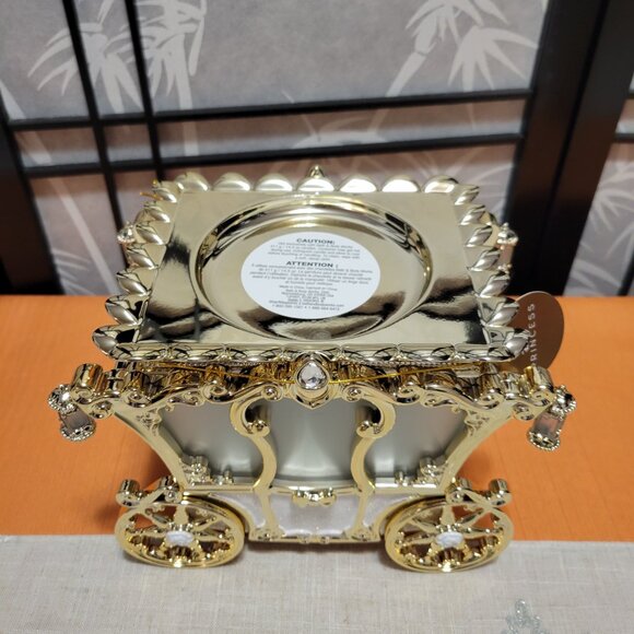 Last one! Rare Bath & Body Works Disney Princess Light Up Carriage Candle Holder - Picture 6 of 7